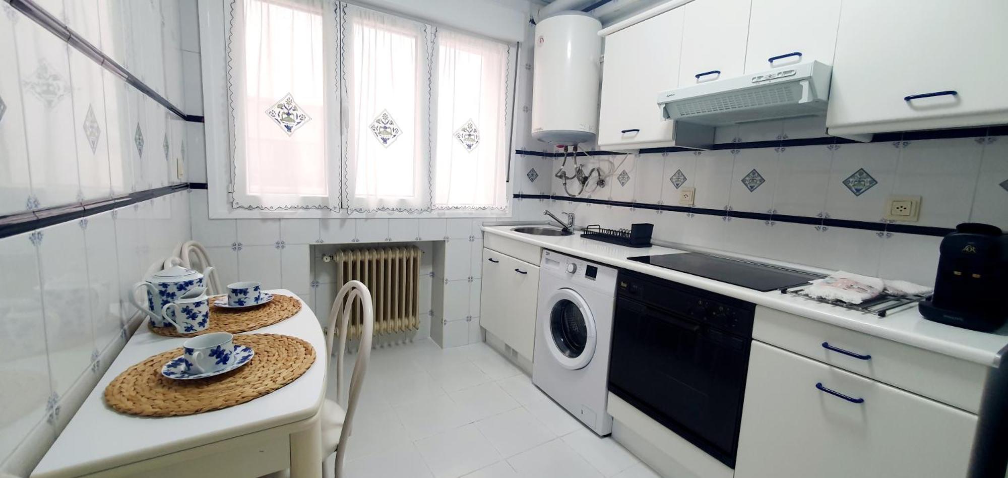 Apartamento Oviedo Proximo Inst Oftalmologico Fdez-Vega Eksteriør billede